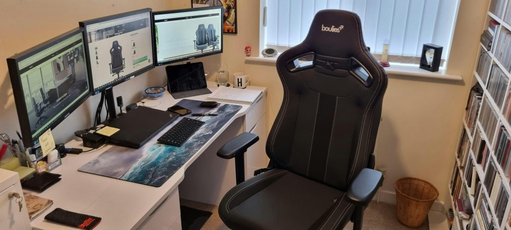 Great Gaming Chair for a Tall, Wide Individual